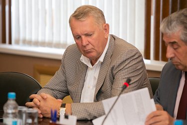 В центре внимания – региональные и федеральные законы